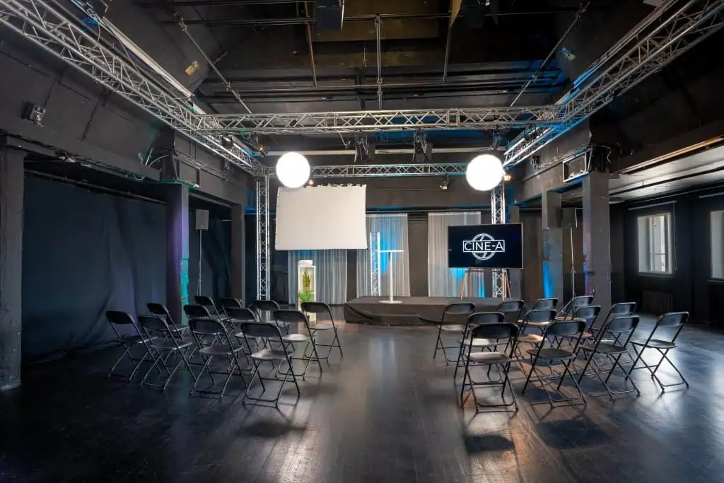 Hybriditilaisuus on uusi normaali